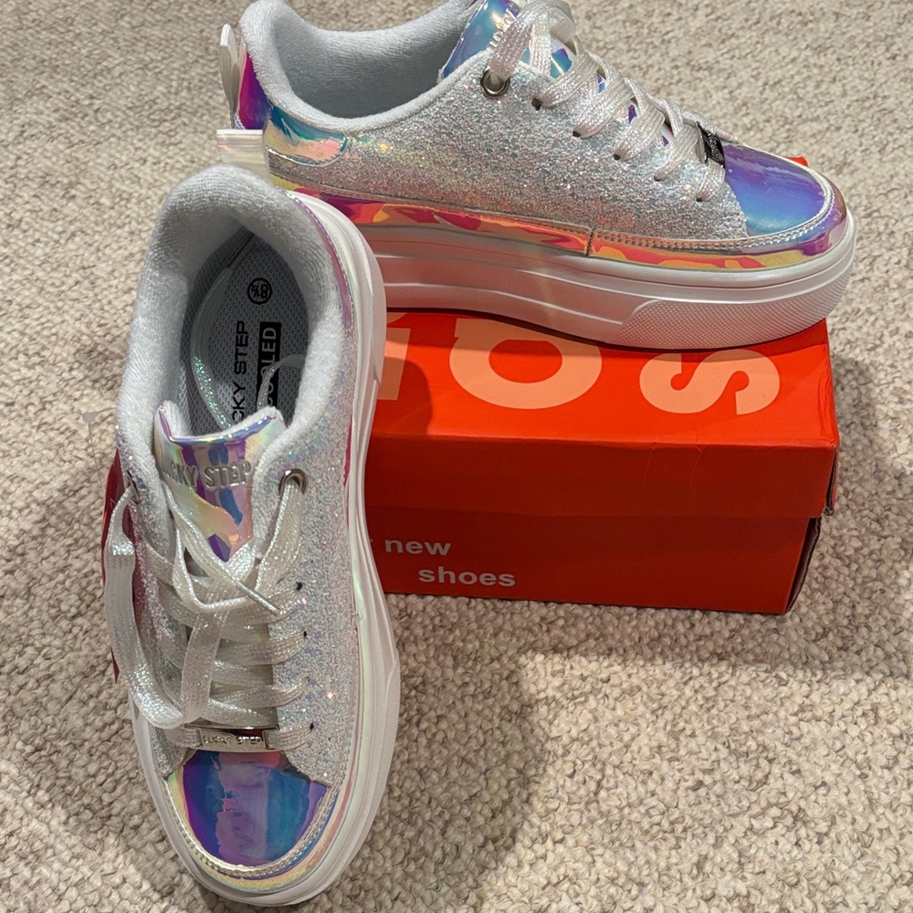 Sky Step Iridescent Glitter Platform Sneakers - White/Purple